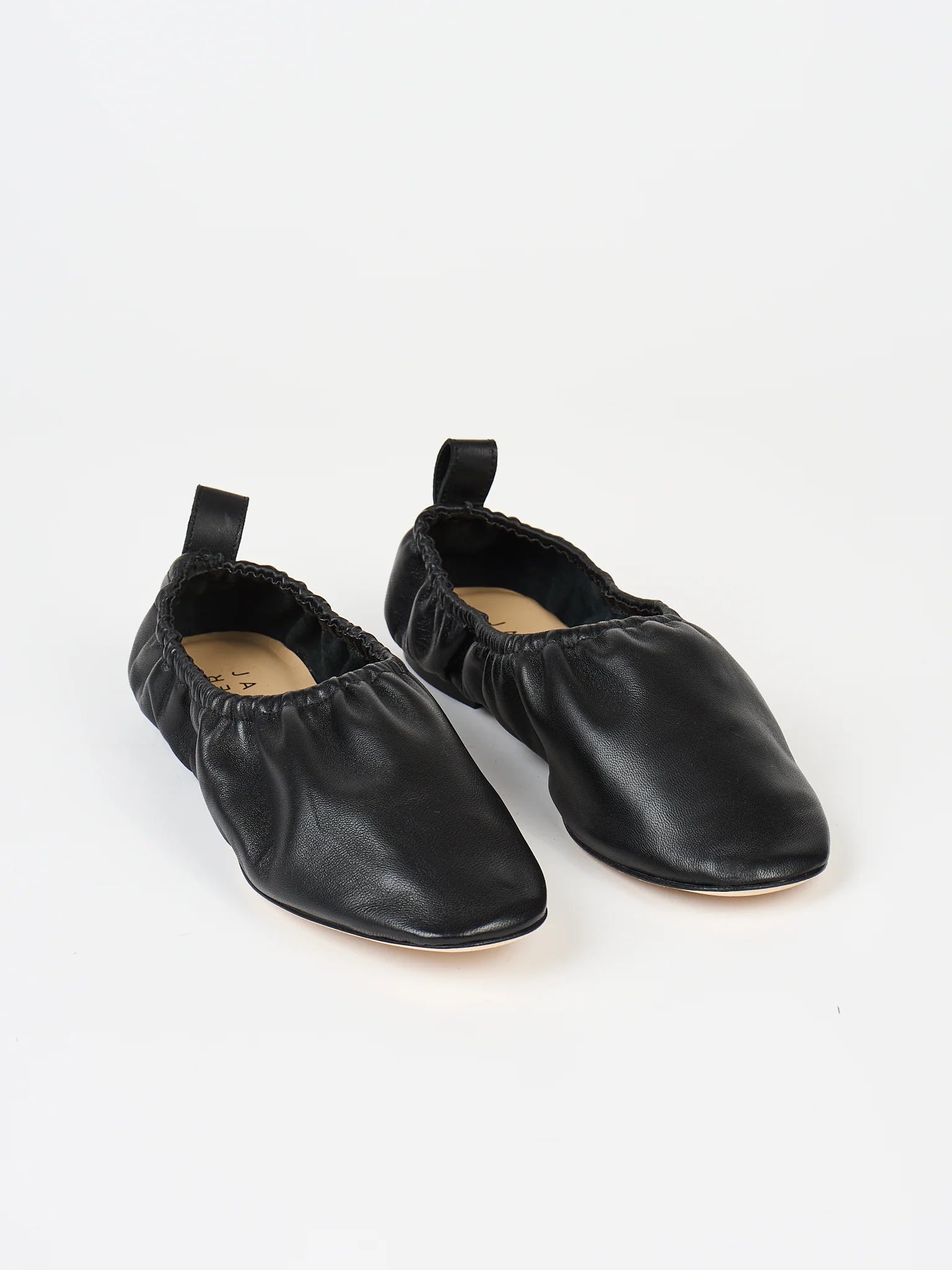 The Elastic Slipper in Black