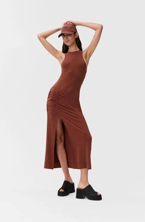 software light stretch jersey dress in root beer. - pearl and palm.